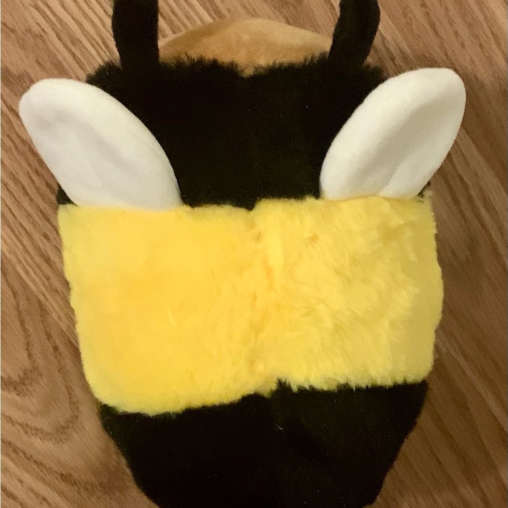Fuzzy plush bee ** - Picture 3 of 3